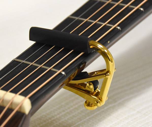SHUBB C1g GOLD ACOUSTIC STEEL STRING GUITAR CAPO IN GOLD TITANIUM FINISH